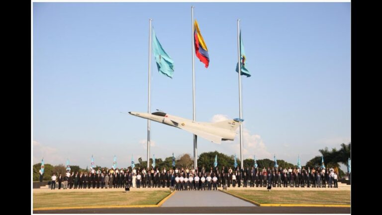 El Poder Simb&oacute;lico de las Banderas en el Conflicto B&eacute;lico