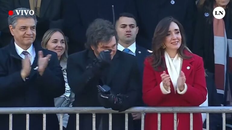 Honrando H&eacute;roes: El Poder de las Banderas