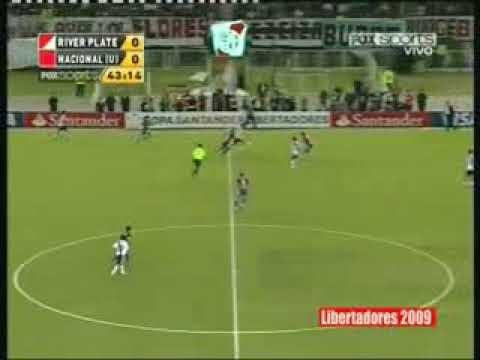 El Sentimiento de Pertenencia en las Banderas del Napoli